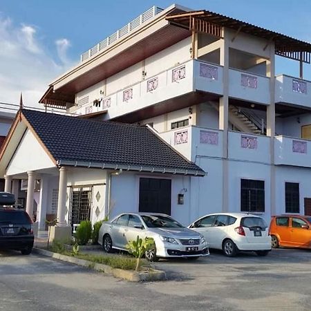 Kanza Beach Inn Marang Exteriör bild