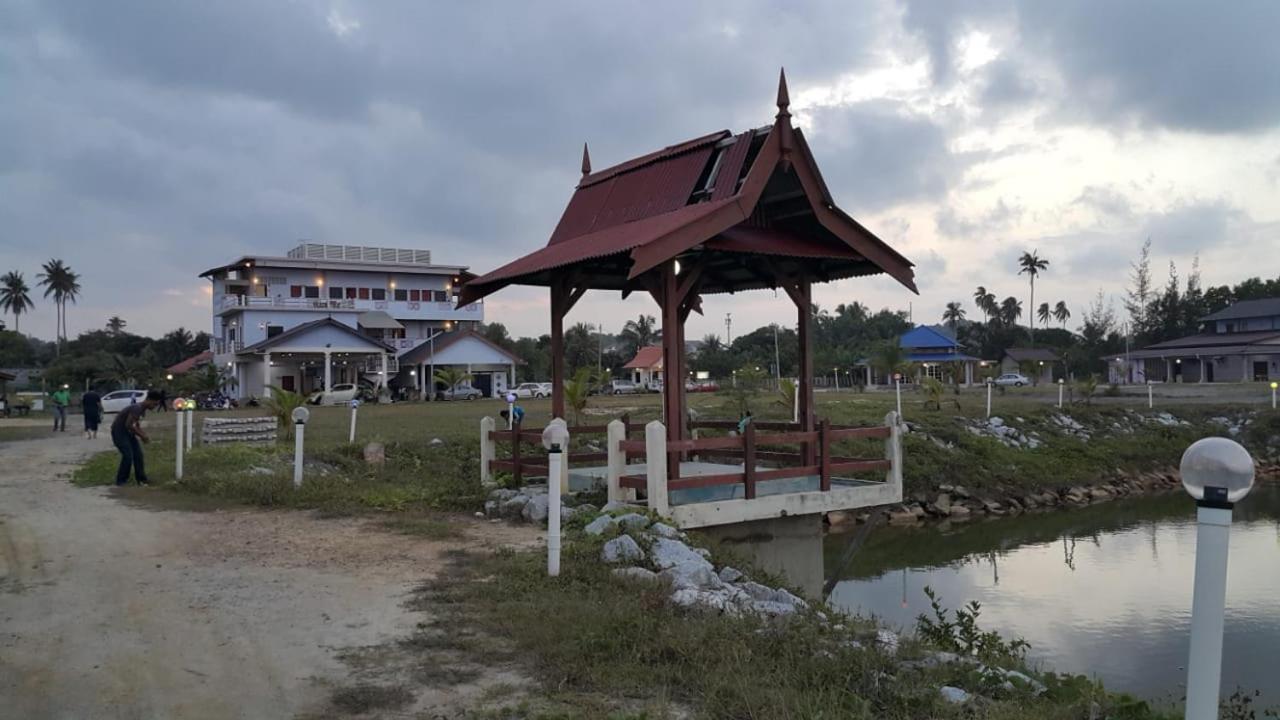 Kanza Beach Inn Marang Exteriör bild