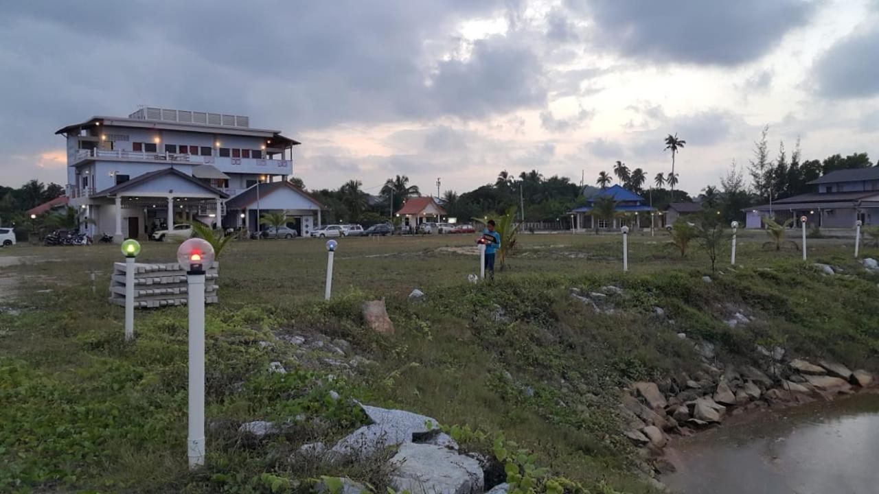 Kanza Beach Inn Marang Exteriör bild