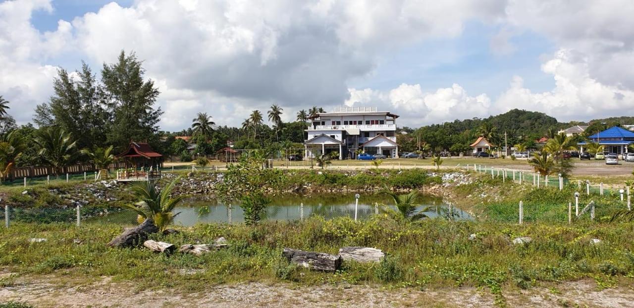 Kanza Beach Inn Marang Exteriör bild