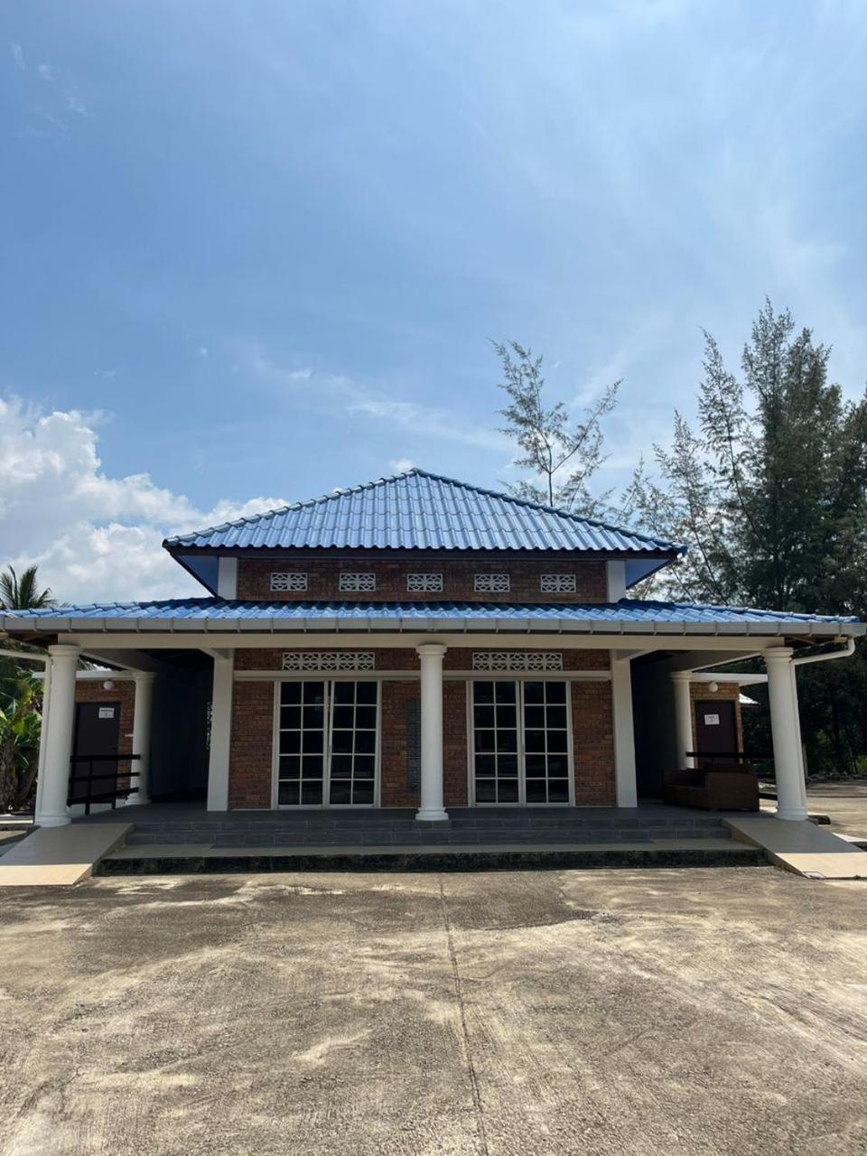 Kanza Beach Inn Marang Exteriör bild